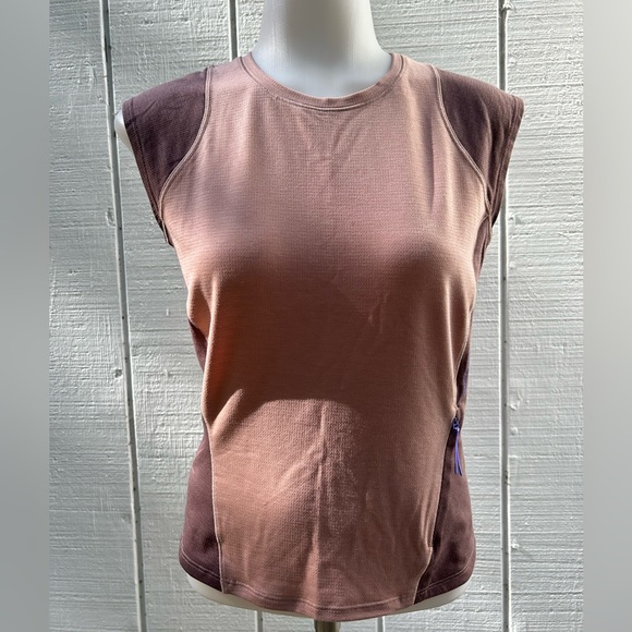 NWOT Lululemon cap sleeve hiking tank top - Picture 6 of 10